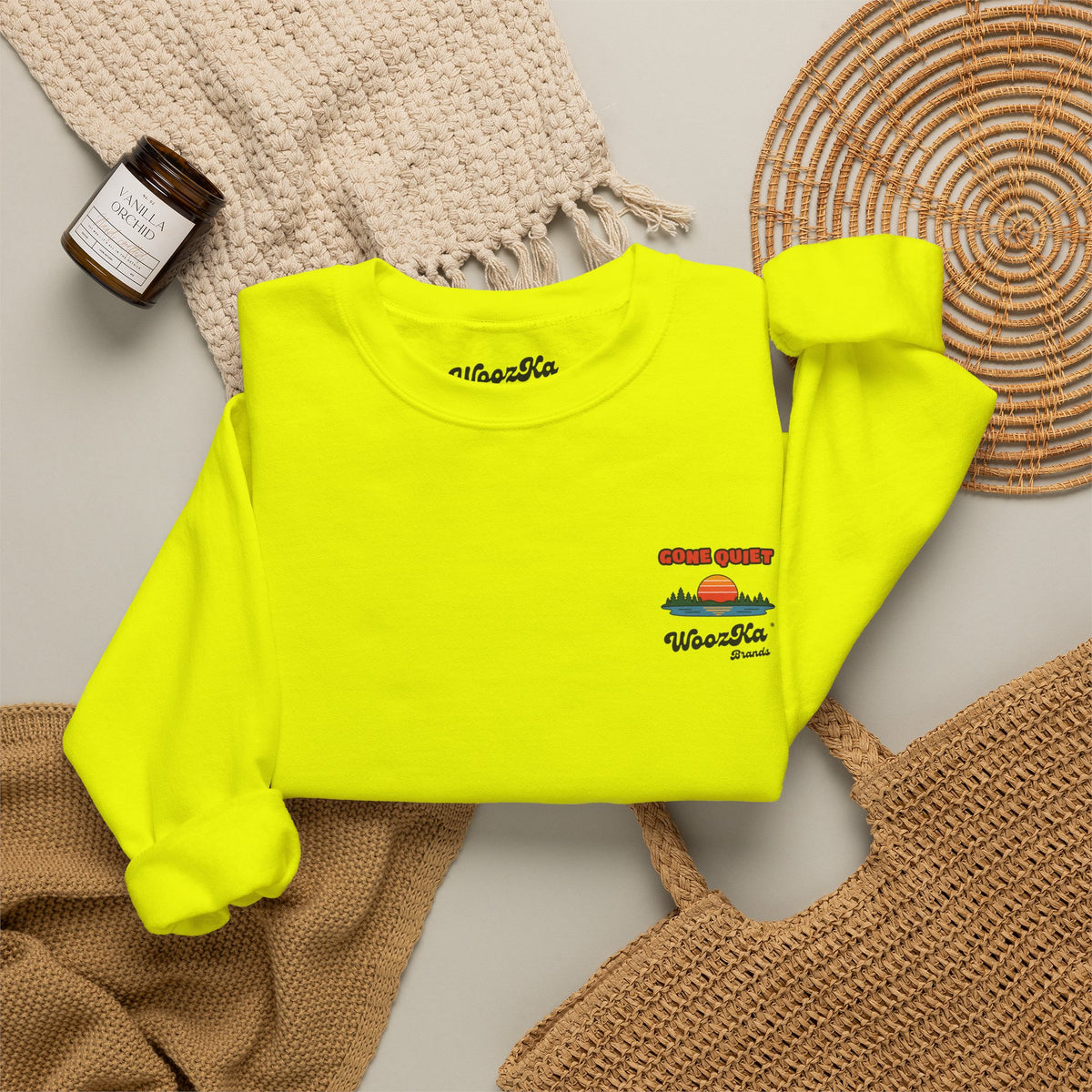 WoozKa Brands Retro Sunset Lake Sweatshirt, Nature Outdoors Pine Back Print