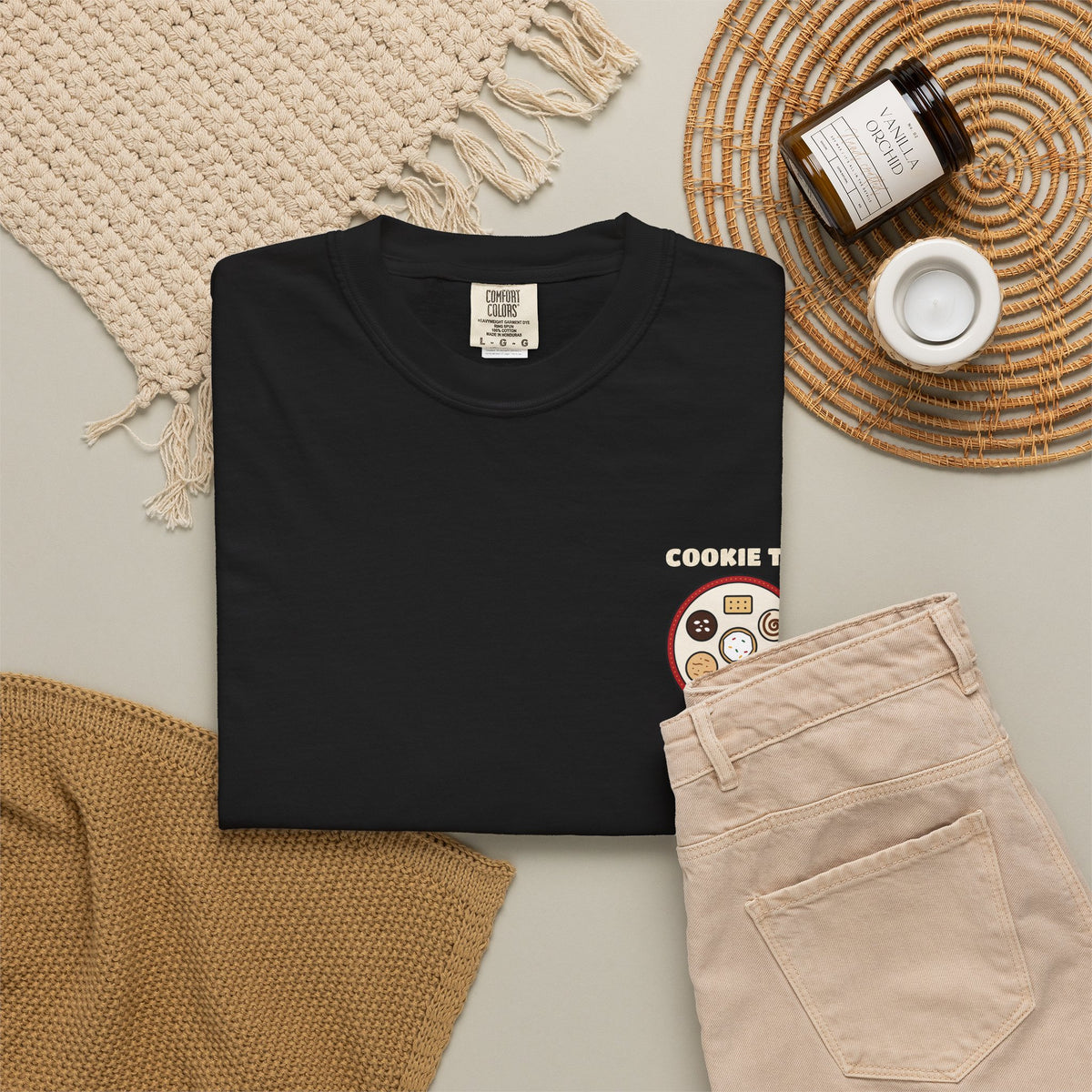WoozKa Brands Christmas Cookie Heavyweight Tee, Holiday Baking Back Print