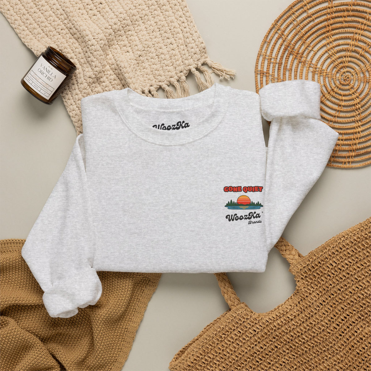 WoozKa Brands Retro Sunset Lake Sweatshirt, Nature Outdoors Pine Back Print